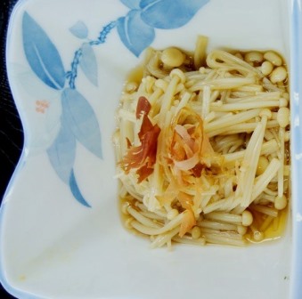 ���Τ������μѿ���